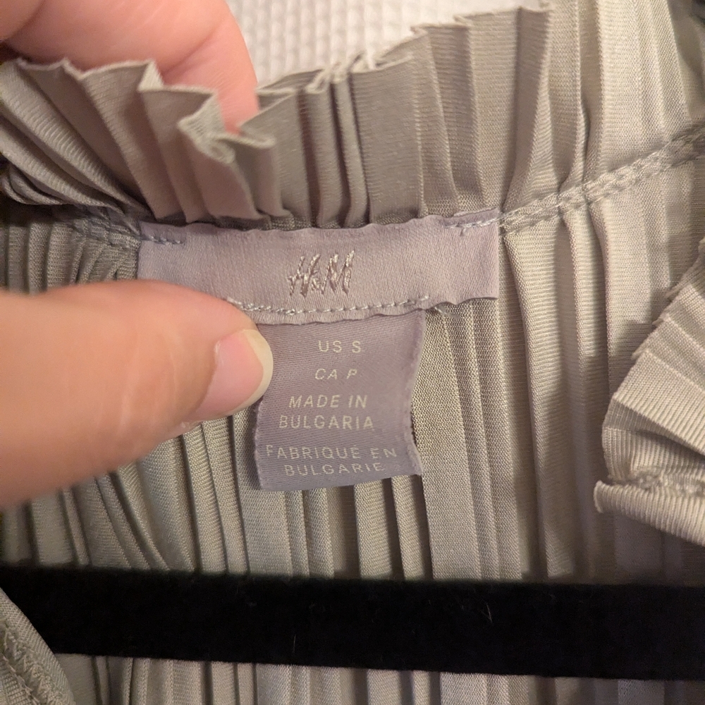 Grey beige H&M pleated dress Small - Picture 2 of 4